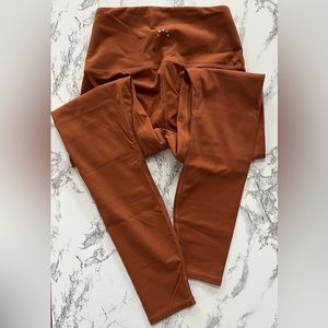 Varley brown leggings